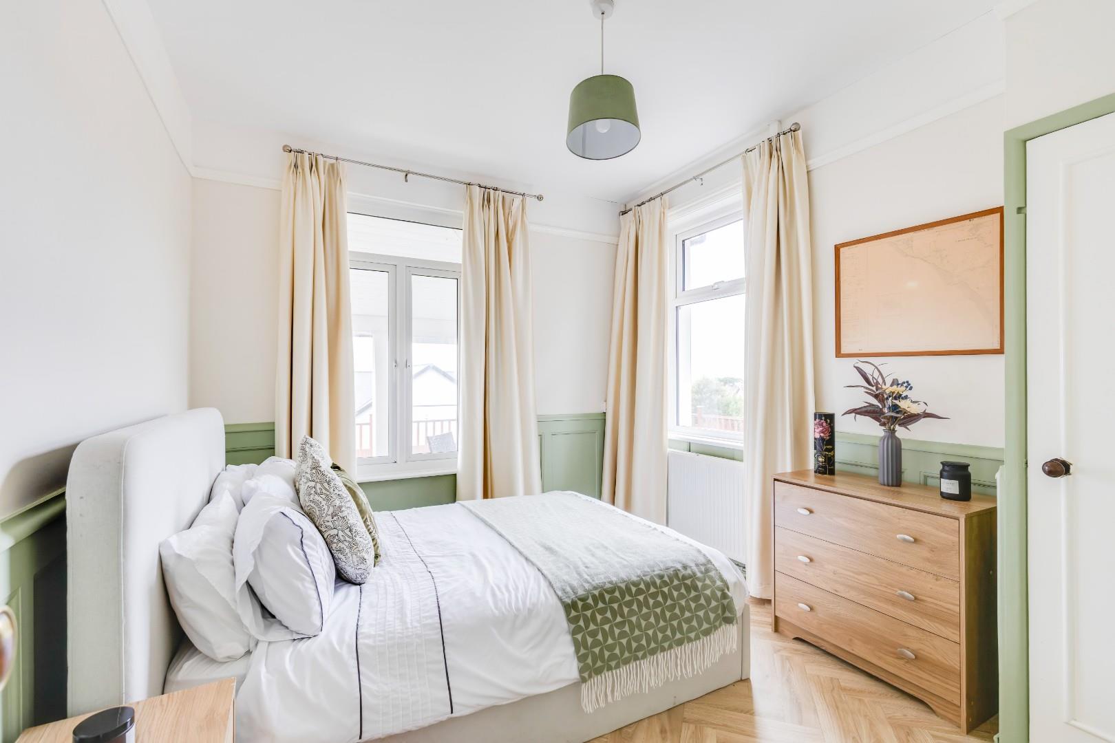 Craig Yr Eos Bungalow, Slon Lane, Ogmore-By-Sea, Vale Of Glamorgan, CF32 0PN